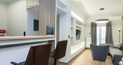 Fresh Modern 1 Bd Apt in Vibrant Patisia