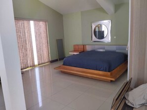 Villa, 3 Bedrooms, Balcony, City View