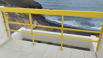 Villa, 3 Bedrooms, Balcony, City View | Balcony
