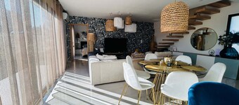 Contemporary villa Sanary sur Mer 3 bedrooms swimming pool near beach