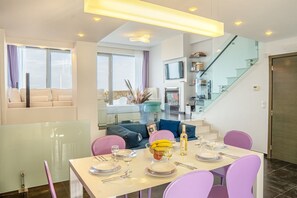 House | 3 bedrooms - Pink Rose Beachfront Villa (Hersonissos)