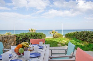 Villa | 3 bedrooms - Pink Rose Beachfront Villa (Hersonissos)