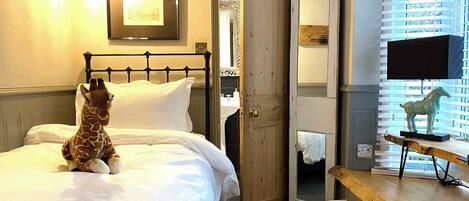 1 bedroom, iron/ironing board, WiFi