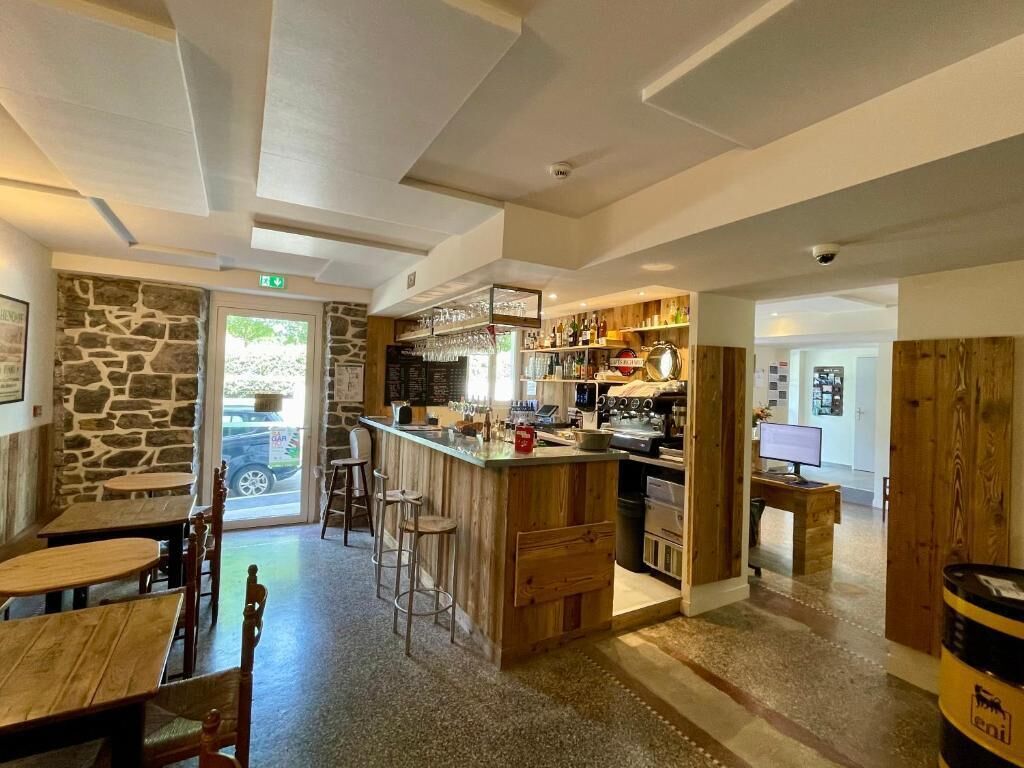 Bar (in der Unterkunft)