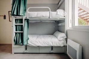 Brankas dan Wi-Fi gratis