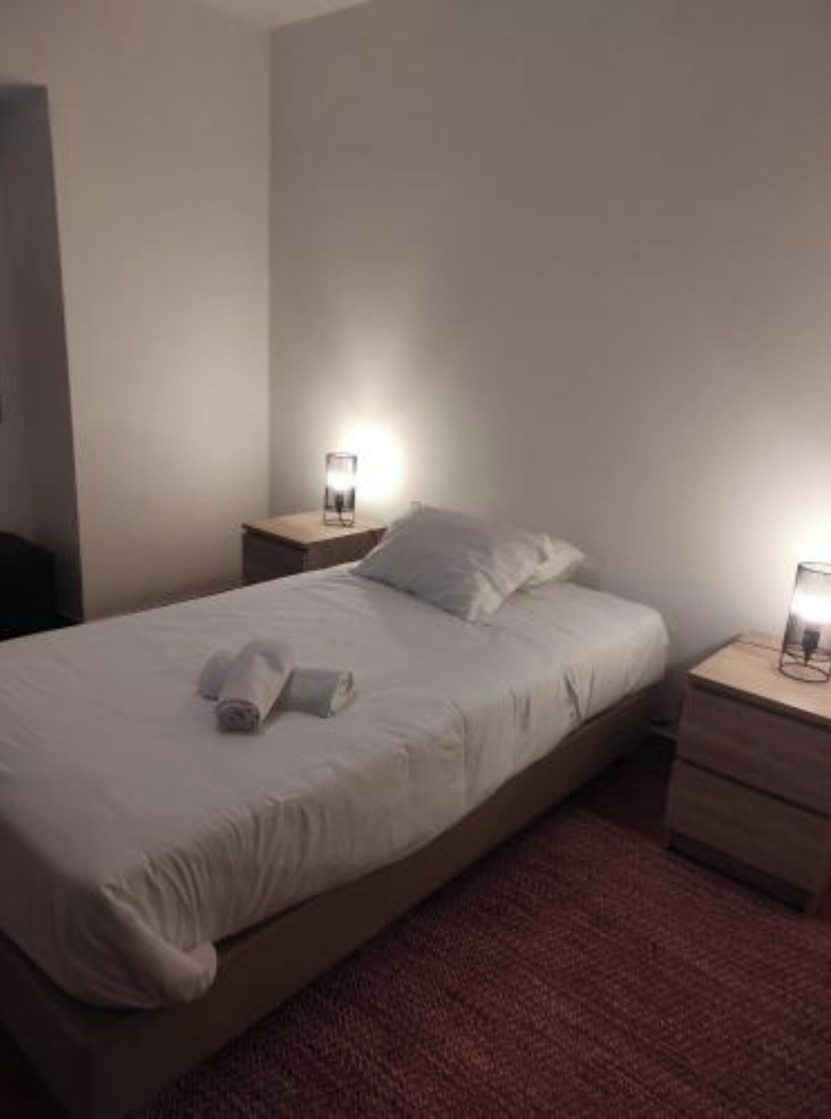 2 makuuhuonetta, silitysrauta/-lauta, Wi-Fi, vuodevaatteet