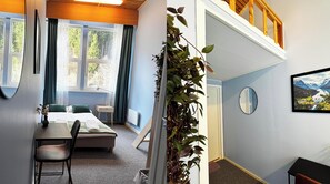 Camera Basic con letto matrimoniale o 2 letti singoli | Wi-Fi gratuito