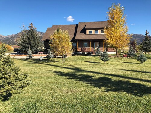 4-bedroom house in delightful Thayne with AC, WiFi. Enjoy your stay