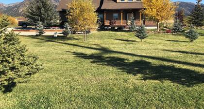 4-bedroom house in delightful Thayne with AC, WiFi. Enjoy your stay