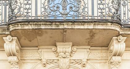 High-class apartment near the Halles de Narbonne -Local bike -Autonomous arrival