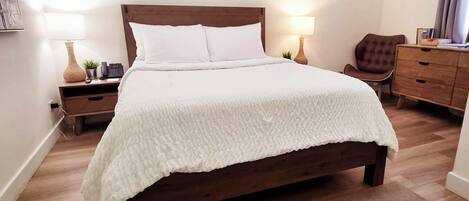 1 bedroom, in-room safe, iron/ironing board, free WiFi