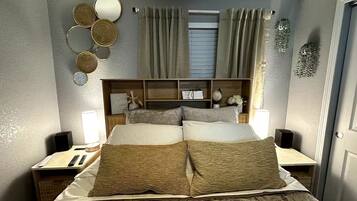 1 bedroom, iron/ironing board, free WiFi, bed sheets
