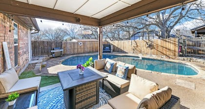 Diamond Waters near DFW & Stadium with Private Pool