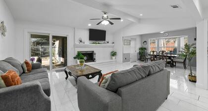 Diamond Waters near DFW & Stadium with Private Pool