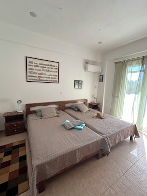 3 bedrooms, iron/ironing board, travel cot, WiFi