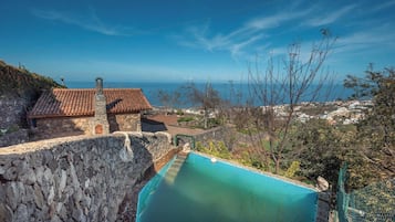 House | Pool