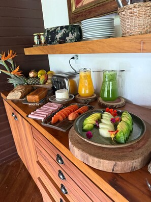 Desayuno continental incluido todos los días