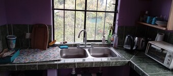 Beautiful Wifi Lodge in Santiago Atitlán. Santiago Lakeview Villa: 2 bedroom.