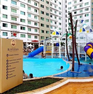 Indoor pool, outdoor pool