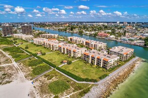 Exterior - ☀Huge Summer Blowout Sale! Gulf Views -  Land's End 5-305 🏖️ Gated, Beachfront C (Treasure Island)