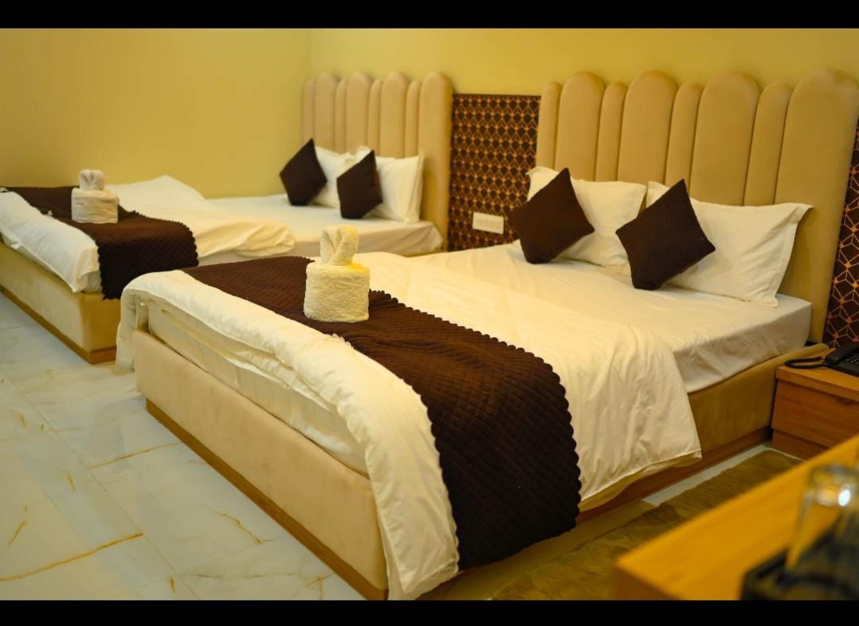 デラックス ダブルルーム シティビュー | WiFi (無料)