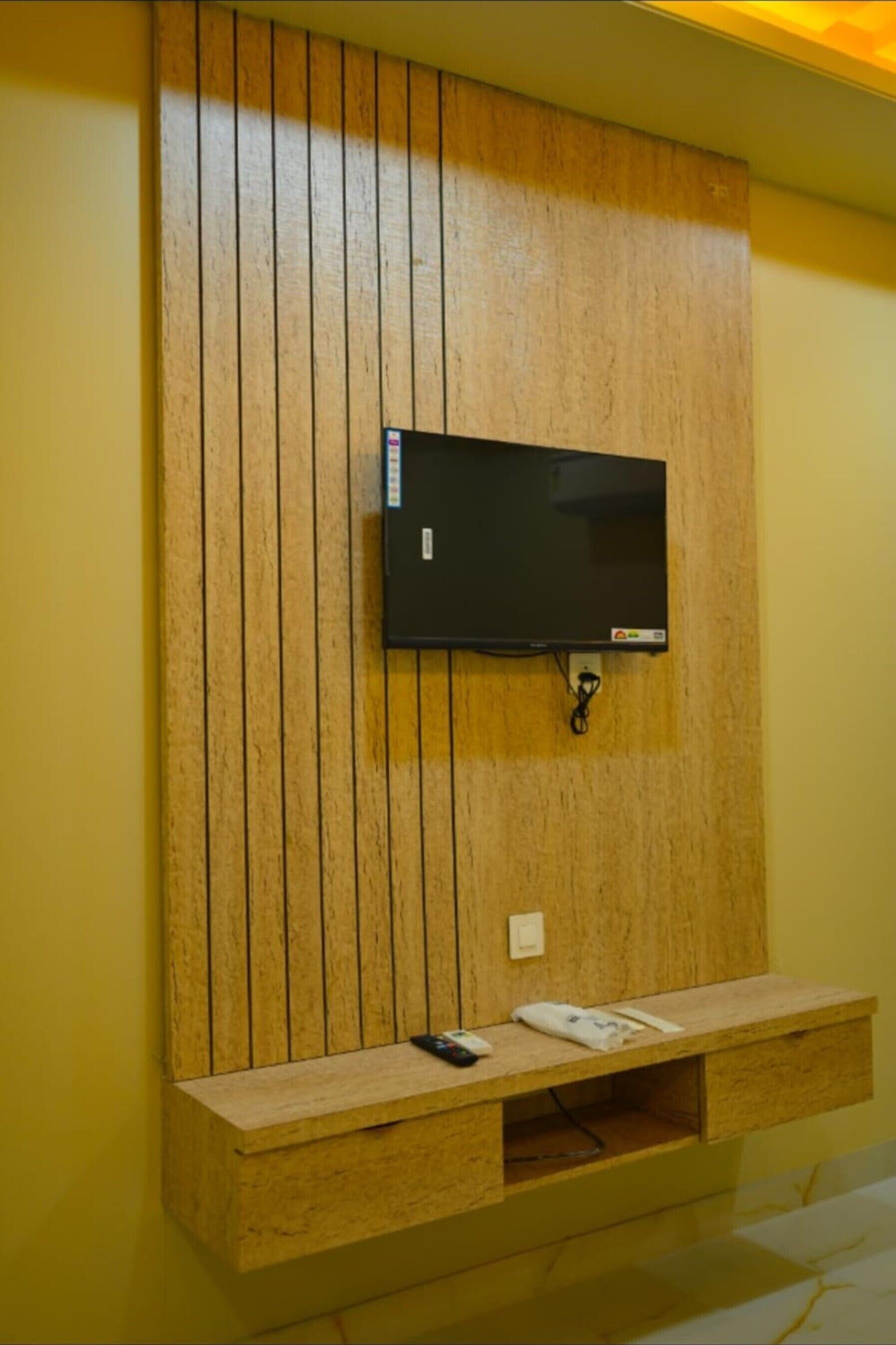 Deluxe Double Room, City View | Free WiFi