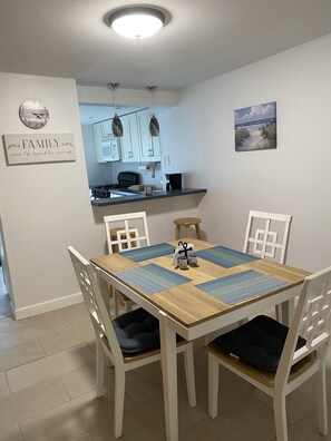 Dining - Lovely 2 Bedroom Unit in Long Branch, close to the beach, and NJ Transit. (Long Branch)