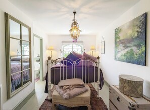 4 habitaciones, wifi gratis y ropa de cama