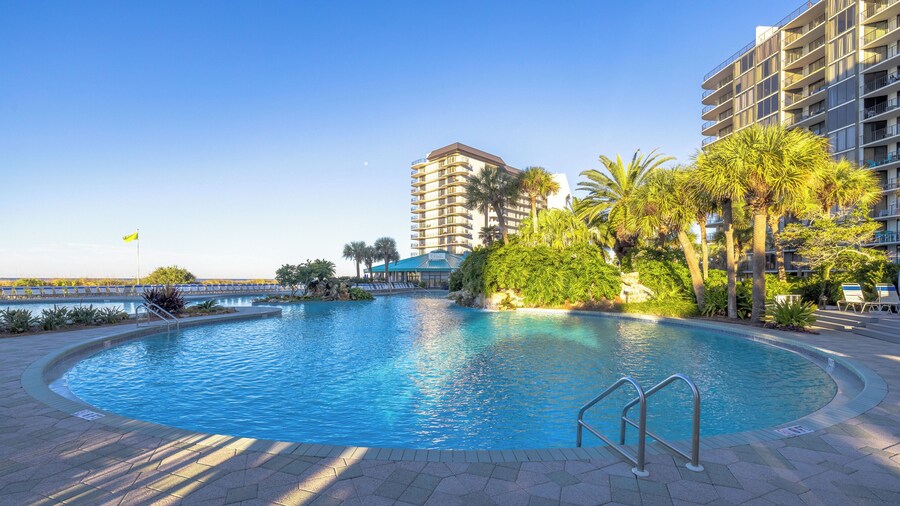 2BR Condo in Edgewater Resort With Golf, Tennis, Pools & Free Tram Service!