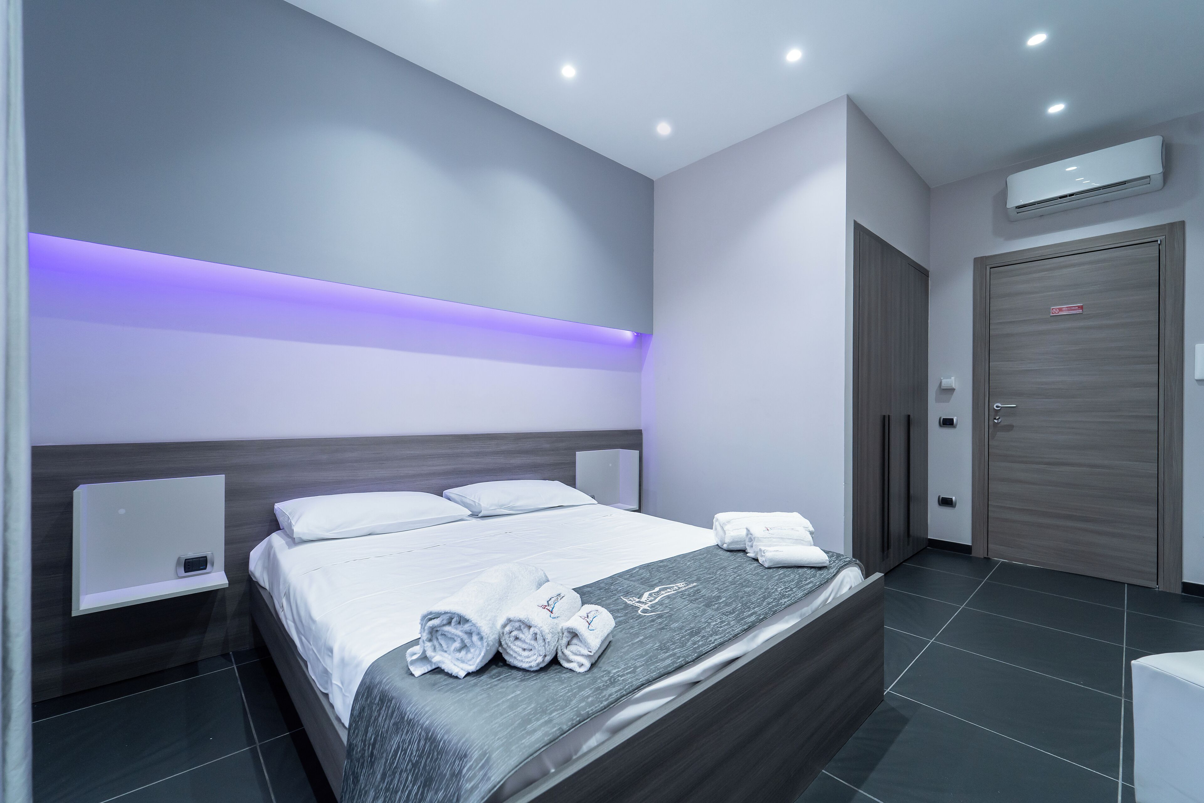 Photo - P.C. Boutique Medina H. Napoli Centro, by Clapa Group