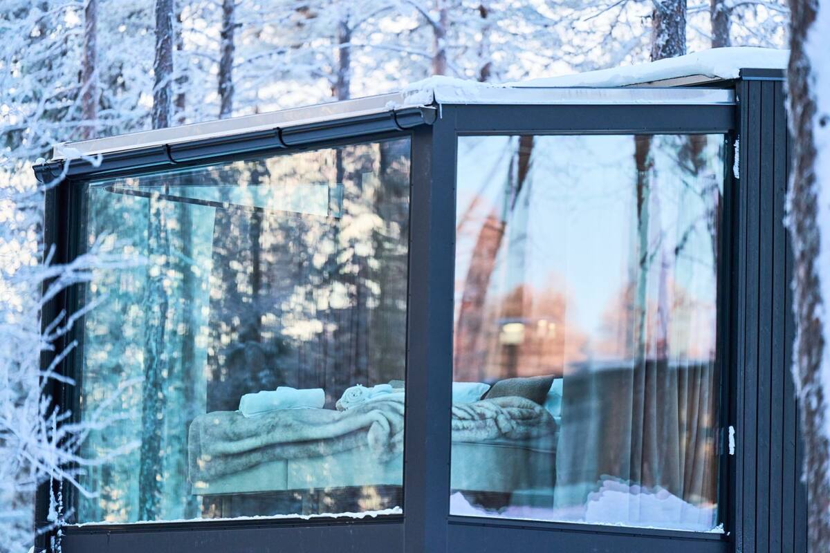 Glass Igloo | 高級寝具、ミニバー、セーフティボックス (室内)、デスク