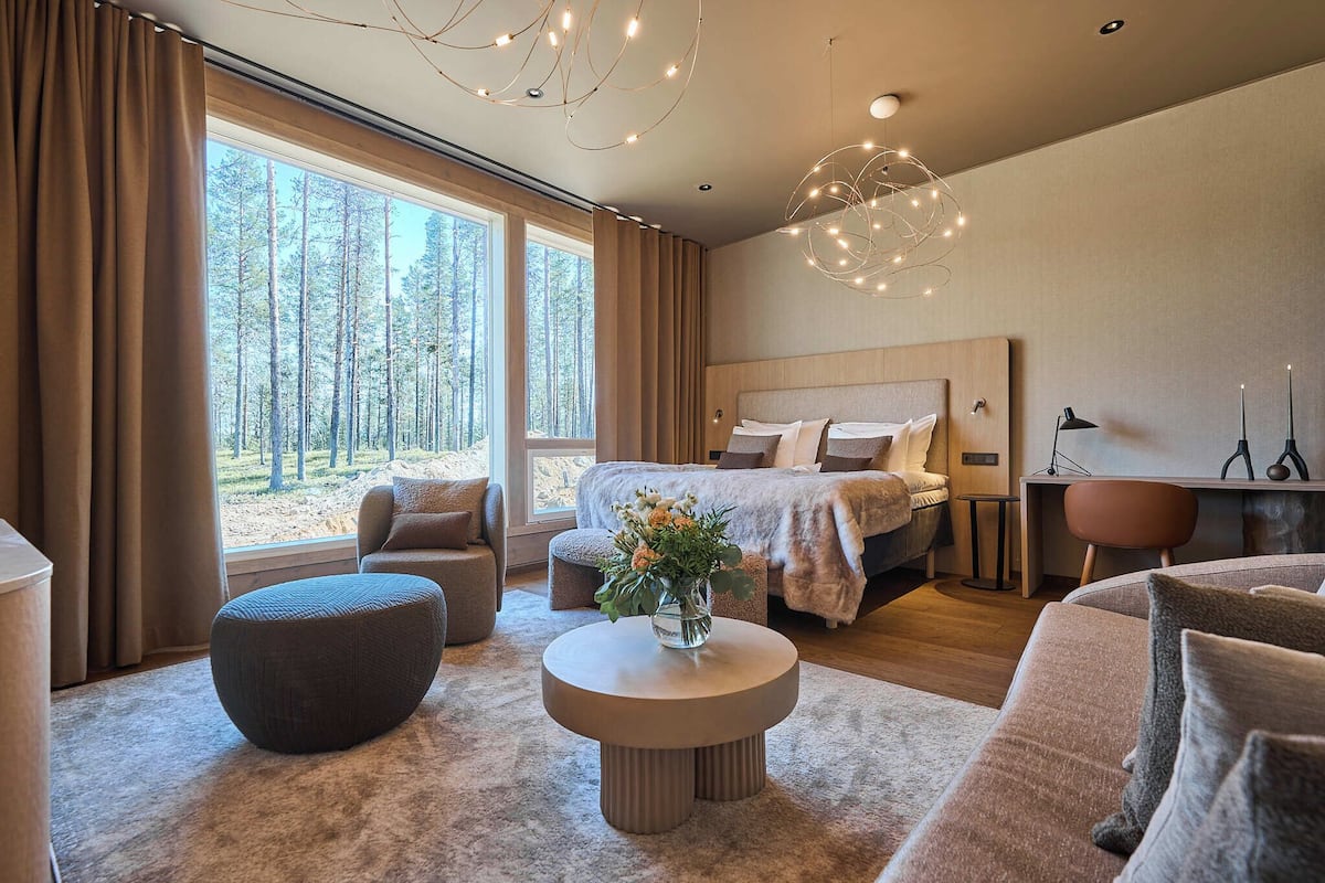 Suíte luxo | 1 quarto, roupas de cama premium, frigobar, cofres nos quartos
