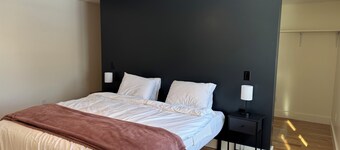 Bright and spacious 3 bed/3 bath in Chester, VT