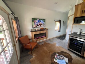 Smart-TV, peis, fotballspill og bøker