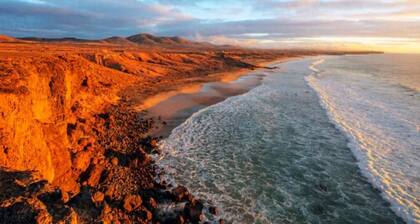 Lajares Villa-sleeps 6-free Parking-playground