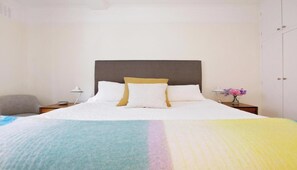 3 chambres, bureau, fer et planche à repasser, Wi-Fi gratuit