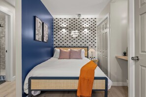1 habitación, tabla de planchar con plancha, wifi y ropa de cama