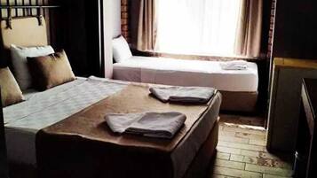 Comfort Triple Room, Non Smoking, Ground Floor