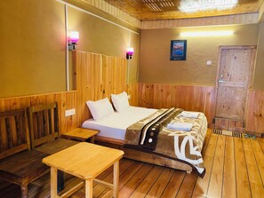 房內夾萬、隔音、熨斗/熨衫板、免費 Wi-Fi