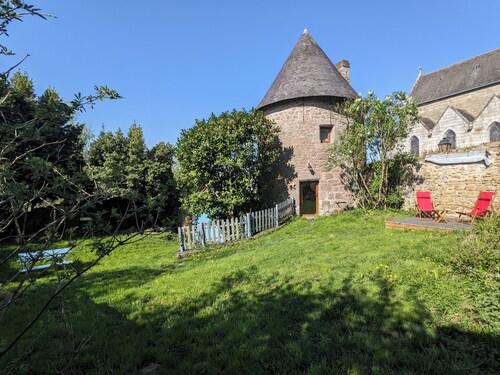 La tour médiévale du Château de la Carrée *** Fougères - Mt St Michel - St Malo