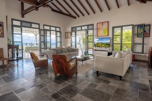 Reception - Villa Big Blue (Le François)