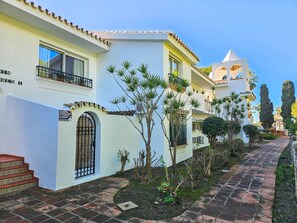Exterior - Spacious studio apartment in Miraflores (Mijas Costa)
