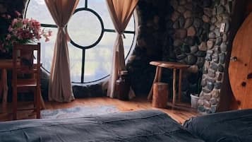 Comfort Double or Twin Room, Mountain View | Iron/ironing board, free WiFi