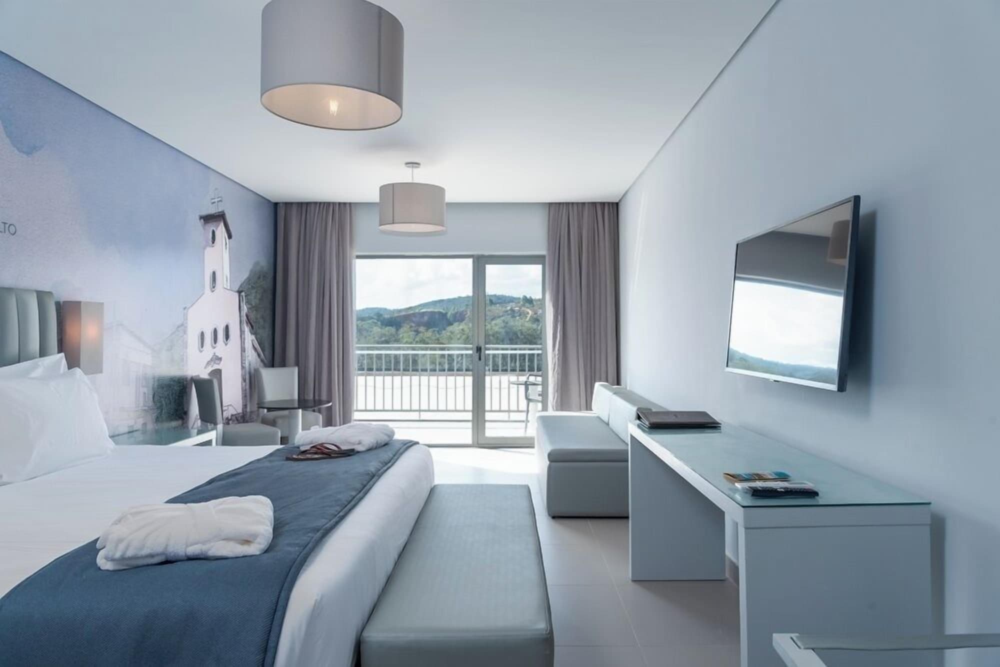 4 Star Hotels