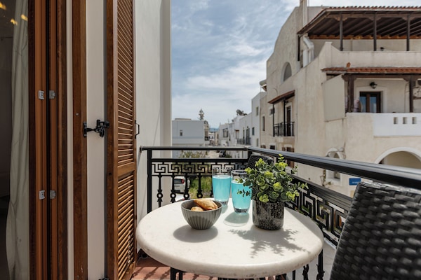 Deluxe Triple Room | Teres/patio