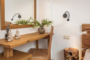 Habitació doble Comfort | Roba de llit d'alta qualitat i decoració individual 