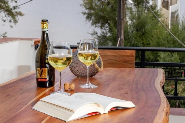 Premium bedding, individually decorated, individually furnished - KALLISTI STUDIOS (Naxos)