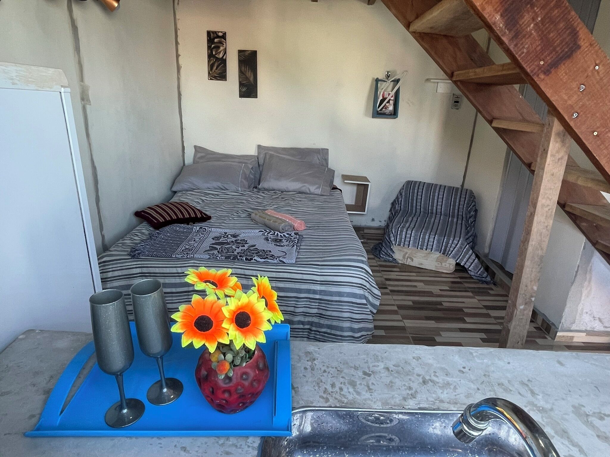 4 habitaciones, escritorio, wifi y ropa de cama 