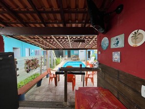 屋外ダイニングエリア