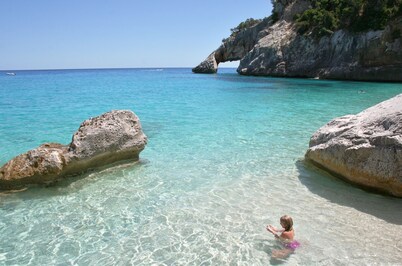 Villa Juniper, only 240mt from the sandy beach!